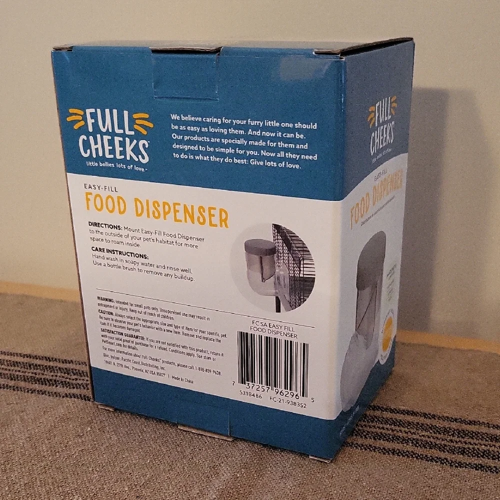 Full Cheeks Food Dispenser for Small Animals
